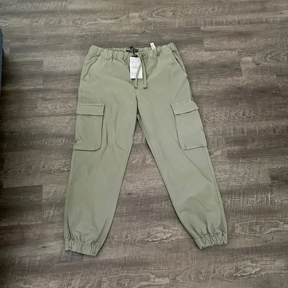 Drawstring pants - Picture 1 of 2